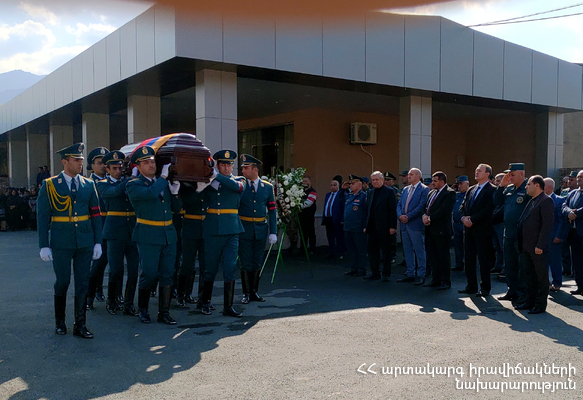 Վերջին հրաժեշտը՝ հերոս փրկարարին