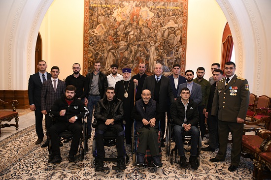 Դուք դեռ շատ անելիք ունեք հայրենիքի համար. Նախագահի ու Կաթողիկոսի հանդիպումը զինհաշմանդամների հետ