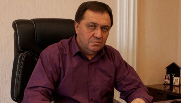  Ստեփանավանի համայնքապետն իր որդուն է օտարել հողամասեր, յուրացրել 89 միլիոն դրամի տարբեր իրեր