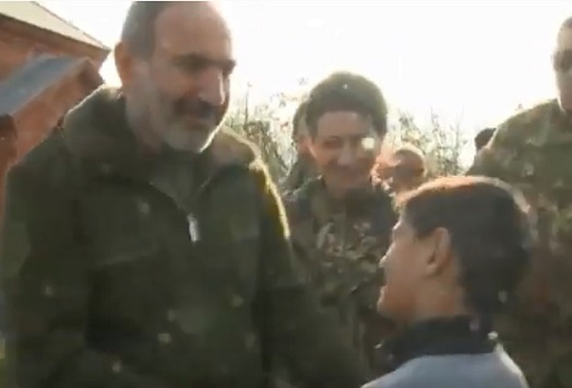 Ես ուզում եմ քյամ էդ մարդին բարևեմ. Կիրանցի փոքրիկ բնակիչը ողջունեց Նիկոլ Փաշինյանին