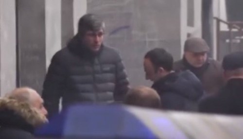 Հրայր Թովմասյանը լաց էր լինում Գևորգ Կուտոյանի տան մուտքի մոտ