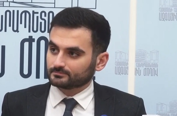 Այս իշխանությունը ֆեյքերով հանրային կարծիք ստեղծելու կարիք չունի․ Հովհաննես Մովսիսյան