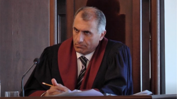 Վարչապետը շնորհավորել է, իսկ ԱԺ նախագահը հանդիպել է ՍԴ նախագահի պարտականությունները կատարող Աշոտ Խաչատրյանին