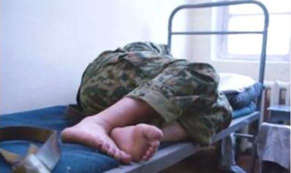 Ադրբեջանցի հիվանդ, տկար զինվորներ, ովքեր գնում են բանակ՝ այլ մարդկանց փոխարեն 