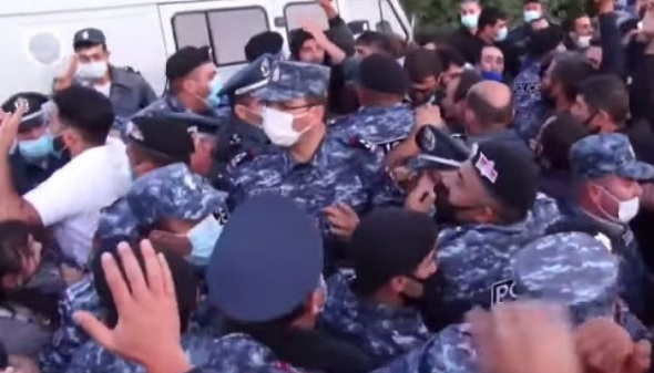 Լարված իրավիճակ Ամուլսարում. կան բերման ենթարկվածներ