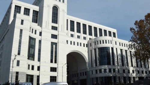 Դեսպանները չաթում անկեղծացել են