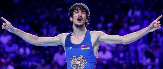 Սլավիկ Գալստյանը ջախջախեց ադրբեջանցի մրցակցին և դուրս եկավ կիսաեզրափակիչ