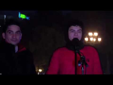 «Մենք ձեզ հող չե՛նք տա»․ անչափահաս ցուցարարն իր բանաստեղծությունը կարդաց հանրահավաքի ժամանակ