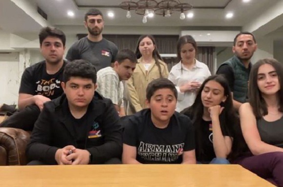 13-ամյա Արային ոստիկանները սպառնացել են