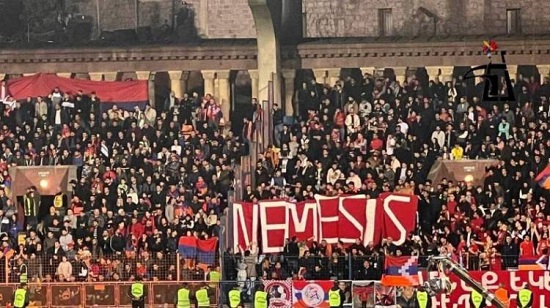 Թուրքական մամուլն անդրադարձել է ստադիոնի «Նեմեսիս» պաստառին