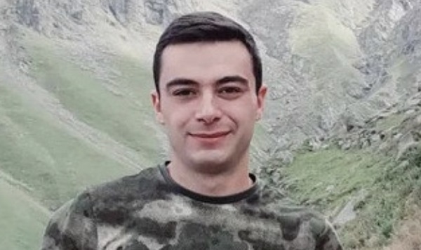 Ճանաչեք իմ հերnսին. Եղնիկների Էդոն, նոր էինք նշանադրվել, որոշել էինք ամուսնանալ․․․