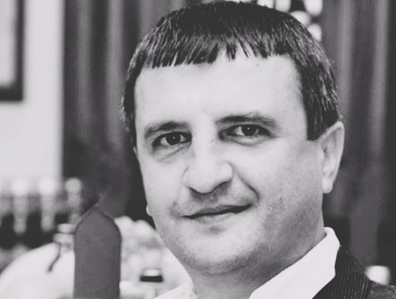 Մաhացել է երգիչ Աբովյանցի Մակարը