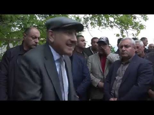 Մեկ էլ ՝ չըռ-չըռ-չըռ-չըռ-չըռ-չըռ․․․ասում եմ՝ էս ի՞նչ ձեն ա․․․Փաշինյան 