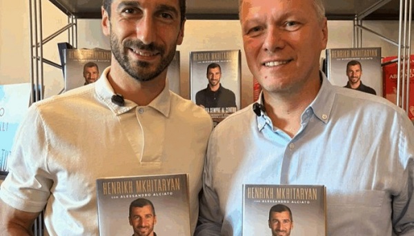 Հենրիխ Մխիթարյանը ներկայացրել է իր` «Իմ կյանքը միշտ կենտրոնում է» գիրքը