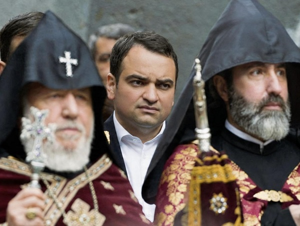 Մենք միշտ կանգնած ենք լինելու մեր Սուրբ Եկեղեցու կողքին, հիշելու ենք մեր պատմությունը և պաշտպանելու ենք մեր ազգային ինքնությունը...