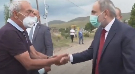 Էլի մարդիկ կային ՝ասում էին՝ մենք լավ մարդիկ ենք, չենք վարակվի. Փաշինյանը կատակեց