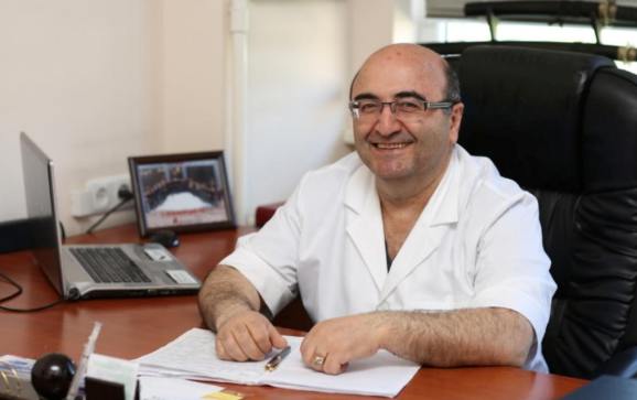 Արայիկ Ղարիբյան. լավագույն բժիշկներից, ում կարելի է վստահել առողջությունն ու գեղեցկությունը 