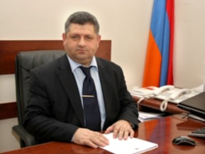 Երևանում թալանել են Վարչական դատարանի դատավոր Արծրուն Միրզոյանի Lexus-ը