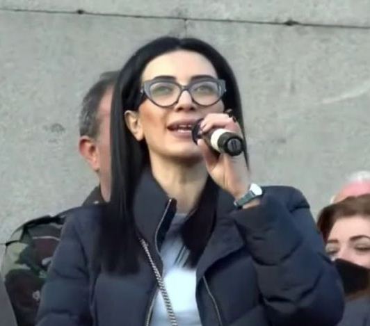 Հանրապետության Հրապարակում հավաքվելու են նրանք, ովքեր ուրախ են հայ երեխեքի արյան համար․ Արփինե Հովհաննիսյան