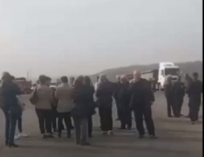 Գերիների հարազատներն փակել են Շիրակի մարզ մտնող բոլոր ճանապարհները