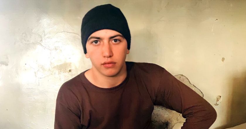 3 տեղից վիրավոր ու օգնության որևէ հույս չունեցող Կարենն ընկերոջ հետ ինքնասպան է եղել, որպեսզի գերի չընկնի