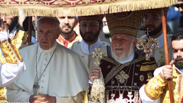 Քննարկվում է հայ գերիների հարցով Հռոմի պապին դիմելու հարցը. Կաթողիկոս